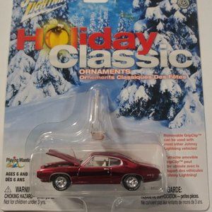Johnny Lightning 2003 Holiday Classic Ornaments '68 Pontiac GTO